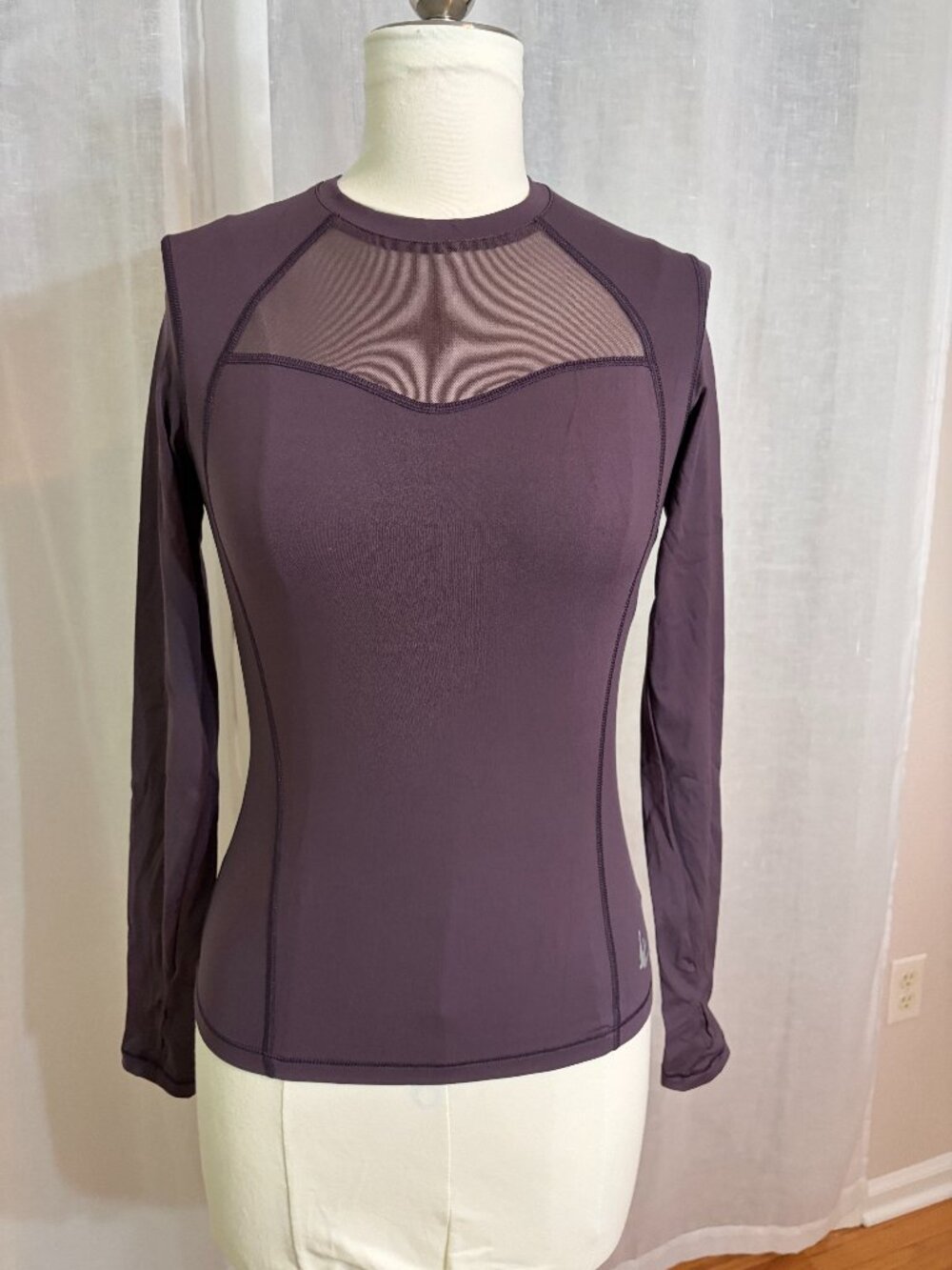 Queenieke Mesh Panel Long Sleeve Athletic Top